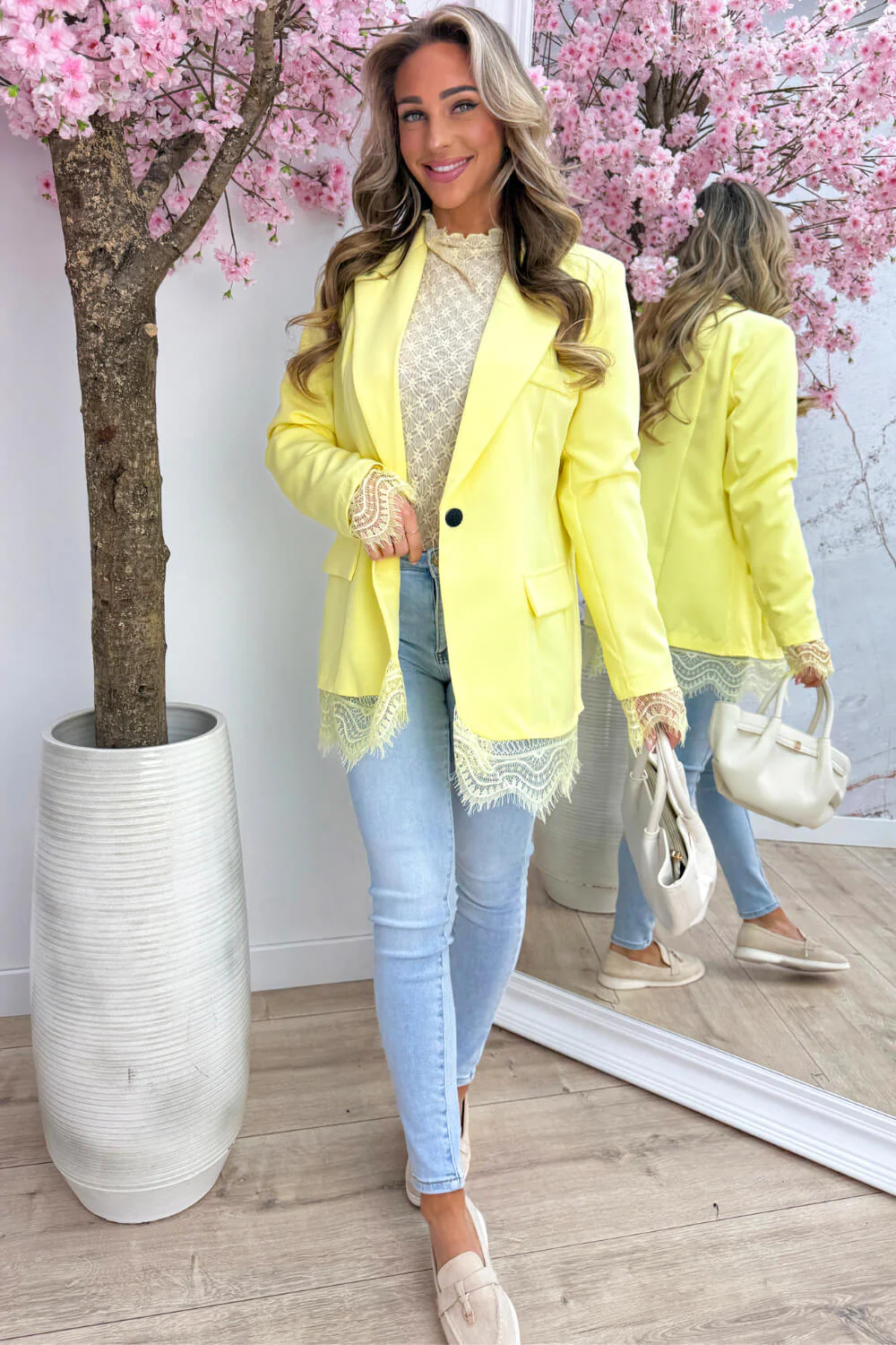 All about lace blazer - Geel - Image 2