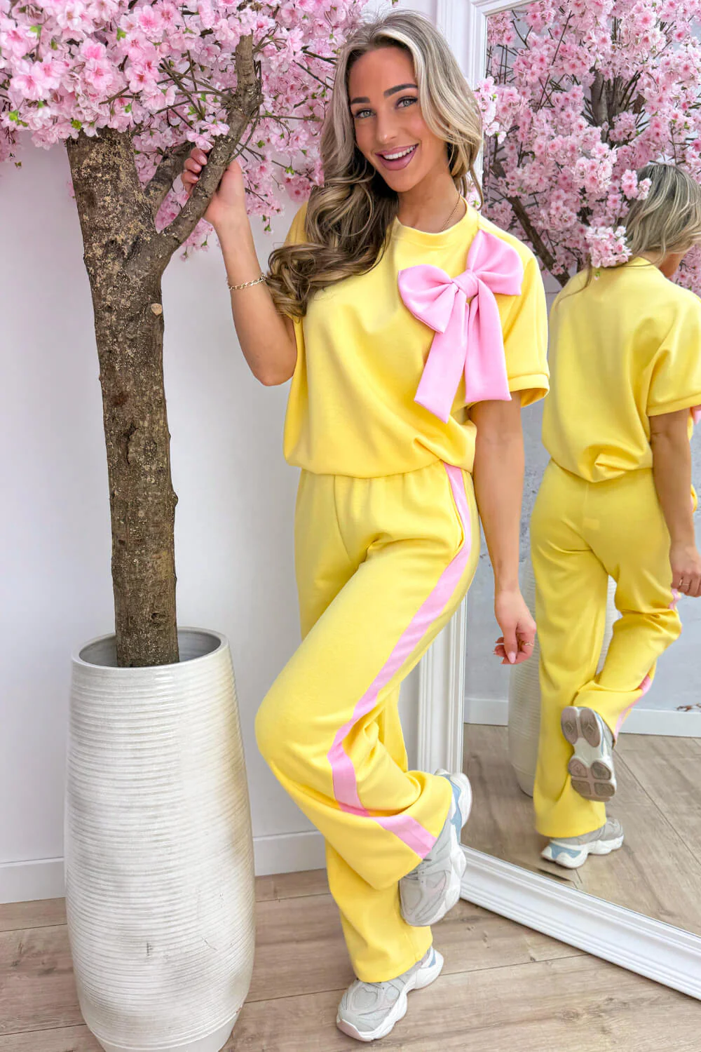 Bow comfy co-ord - Geel - Image 3