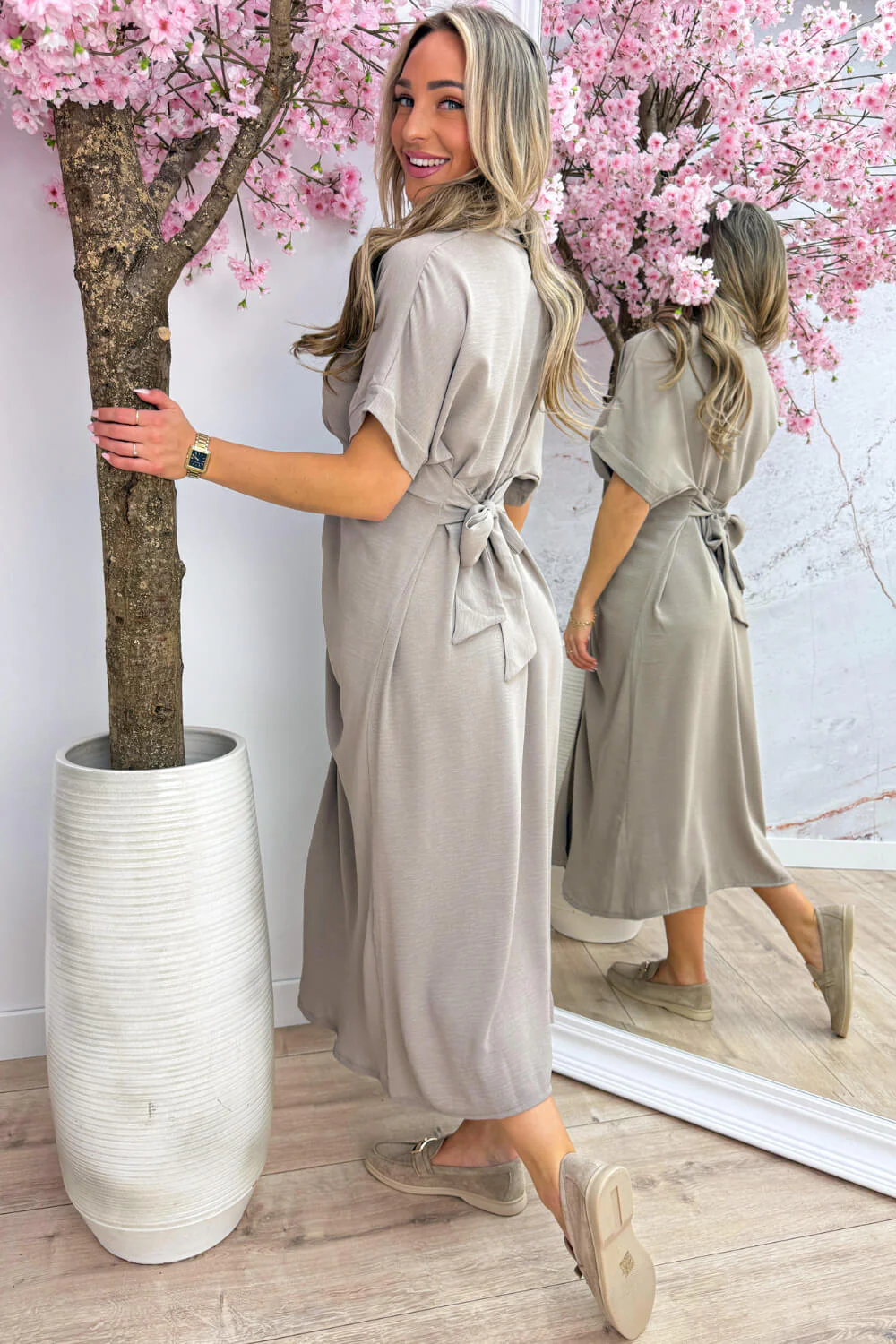 Draped bow dress - Taupe - Image 4