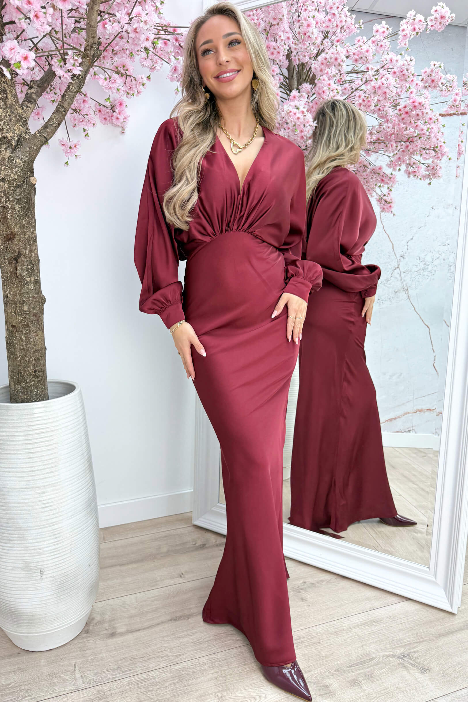 Elegant satin maxi dress - Bordeaux - Image 3