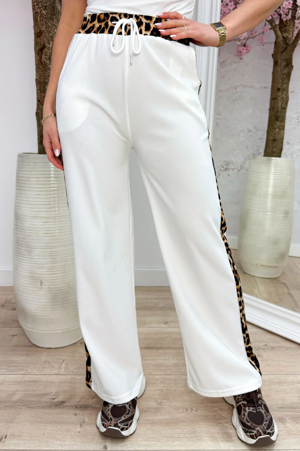 Leopard stripe comfy pants - Wit - Image 2