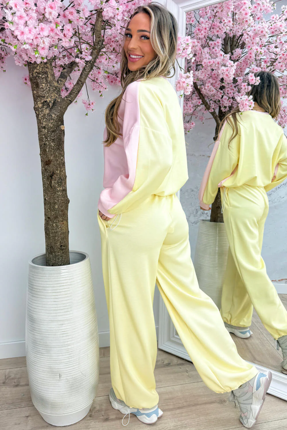 Millagro concept comfy co-ord - Geel - Image 4