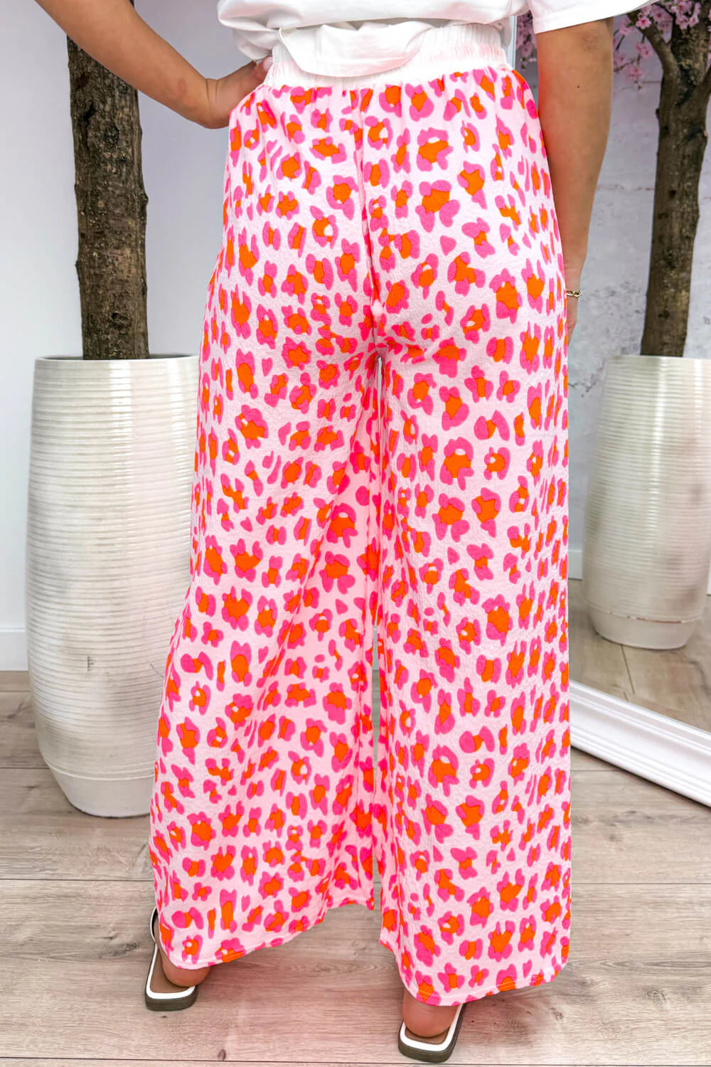 Multi color leopard flowy pants - Fuchsia - Image 2