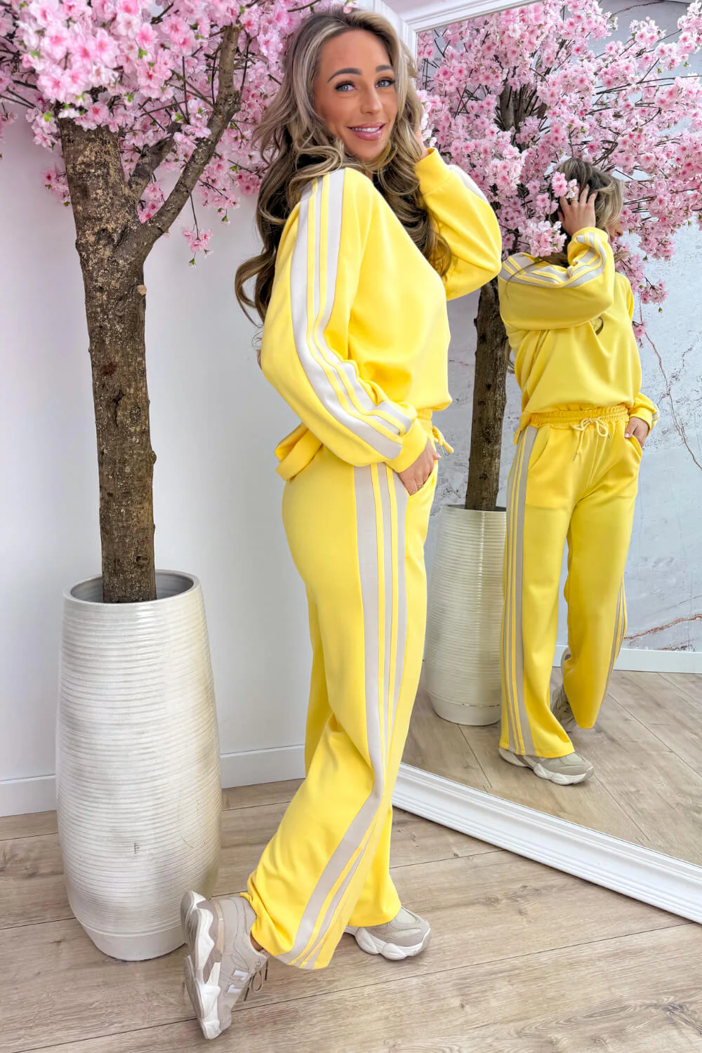 Stripe supreme co-ord - Lt. Geel - Image 4