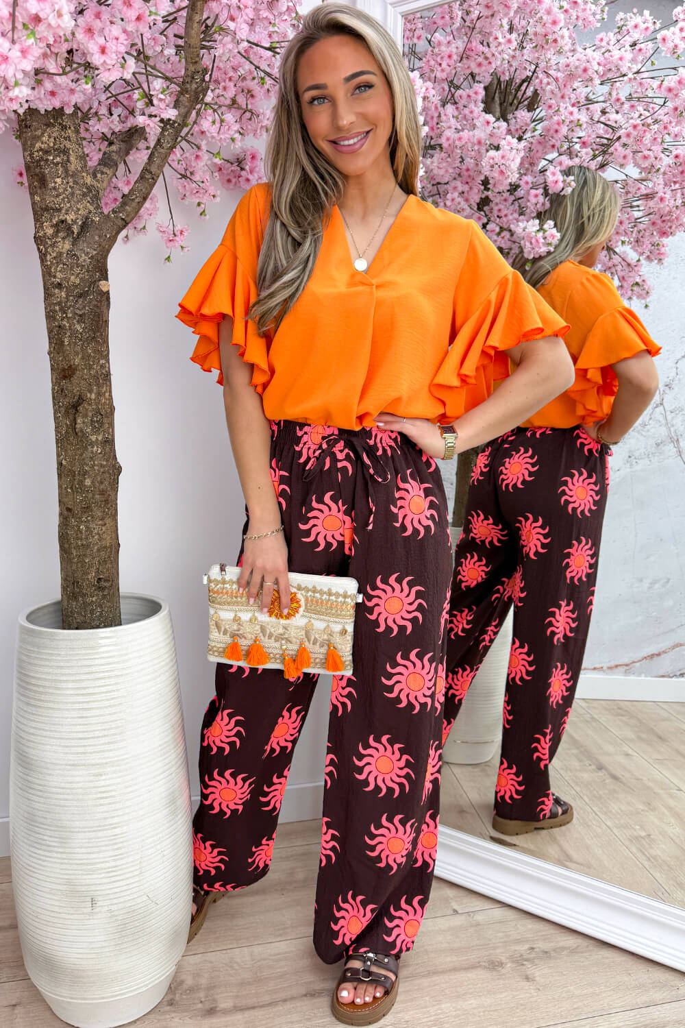 Sunny side flowy pants - Bruin - Image 3