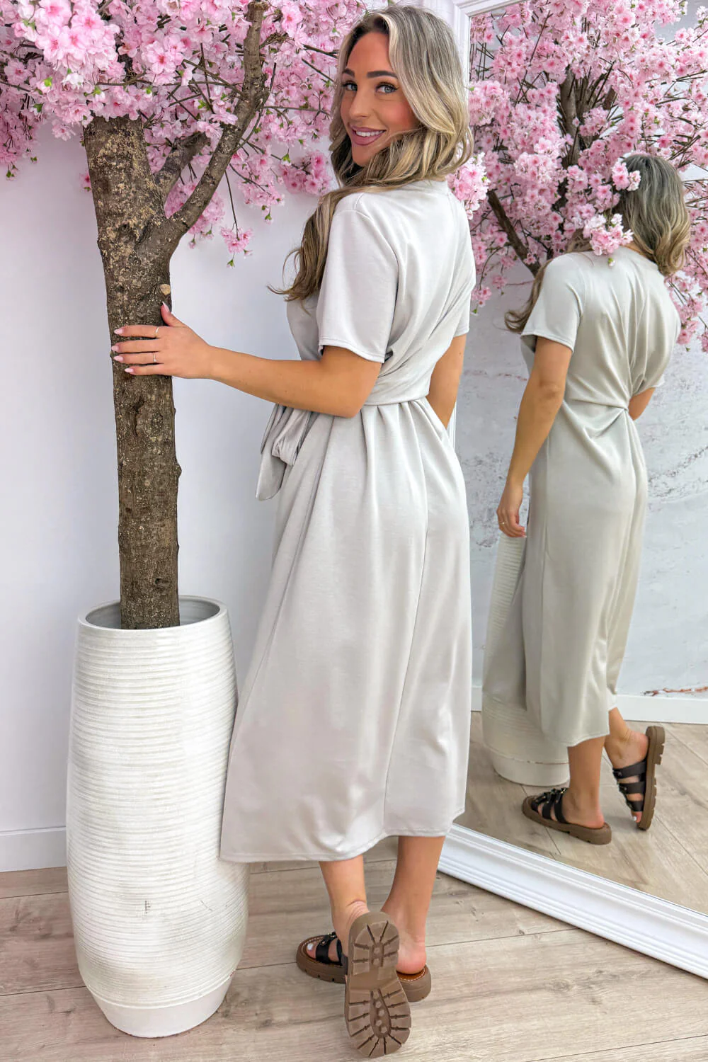Wrap it up dress - Beige - Image 4